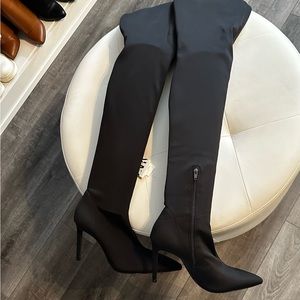 Brand New Zara over the knee boot size 41